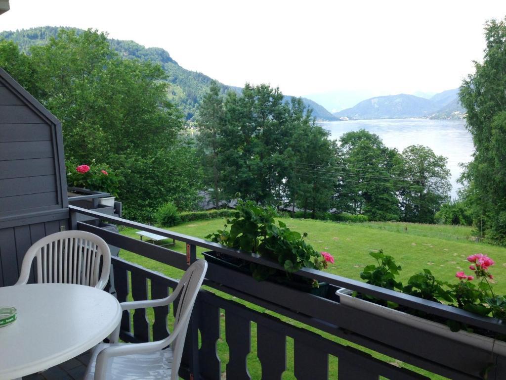 Appartementhaus Karantanien Am Ossiacher See Zewnętrze zdjęcie